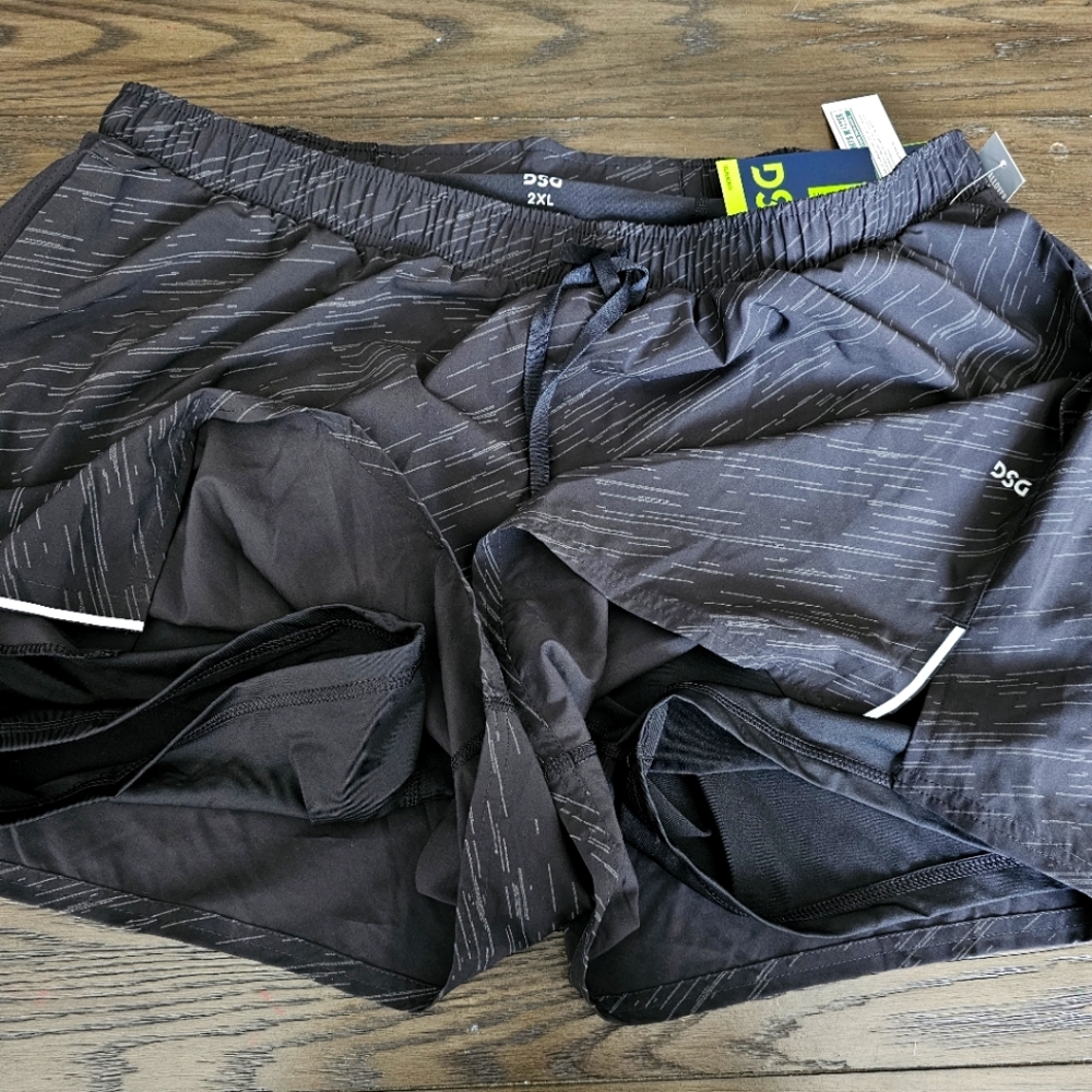 NWT DSG Men's 5” 2-in-1 Stride Running Shorts